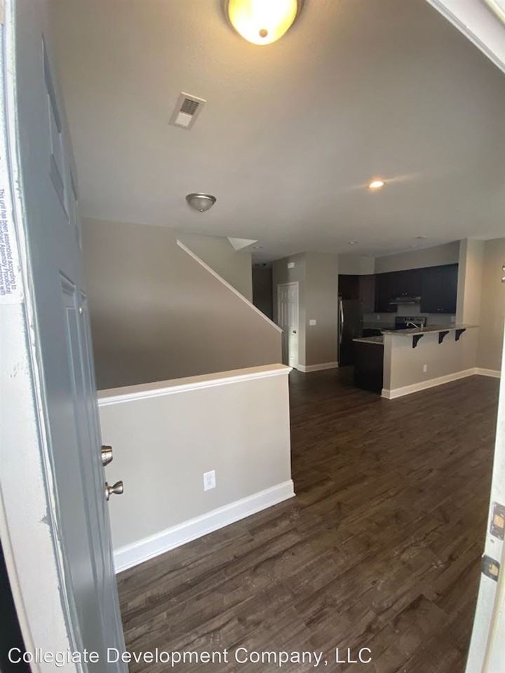 113 East Main Street - Photo 2 of 14