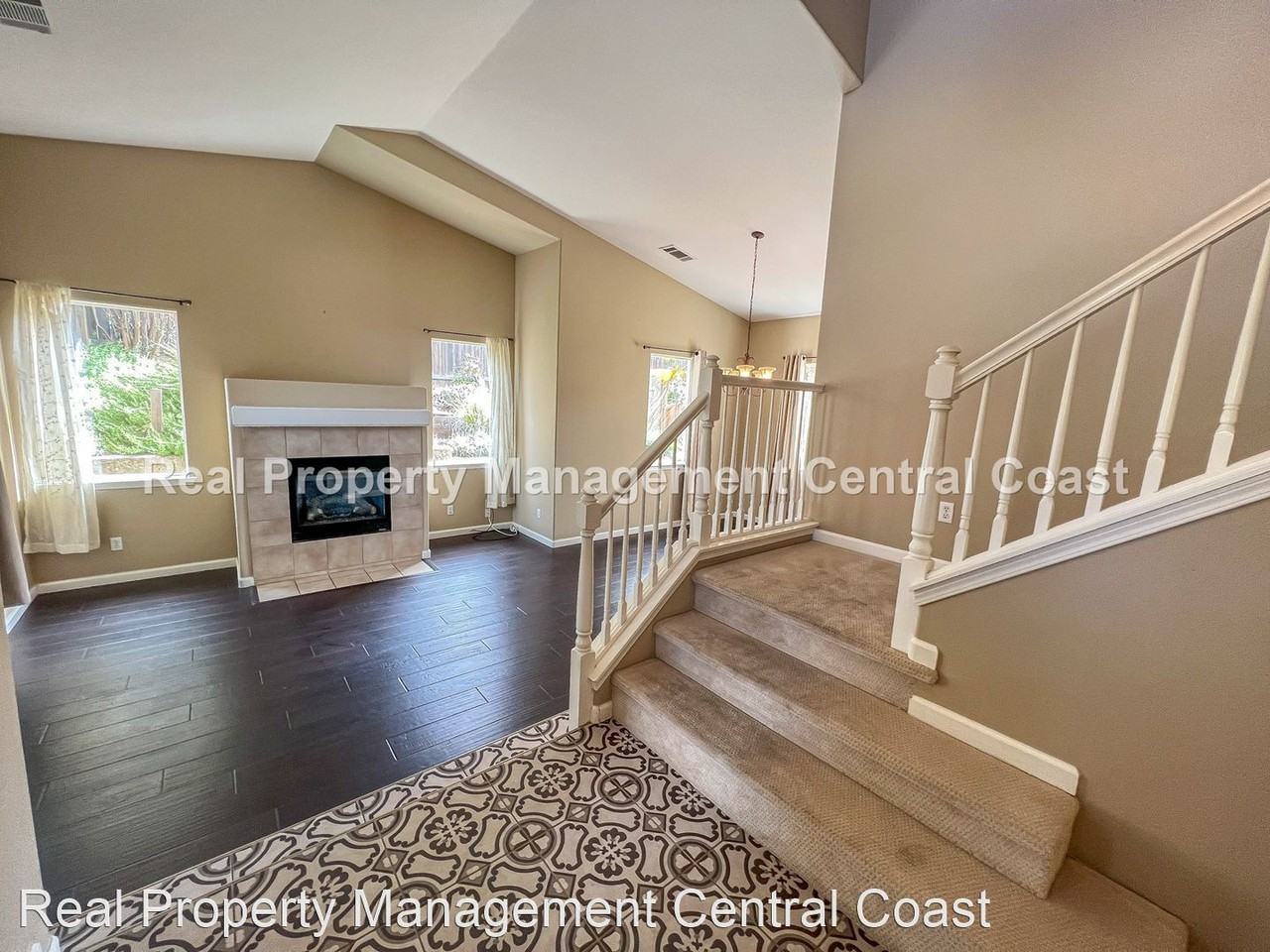 131 Via Manzanita Ct - Photo 3 of 34