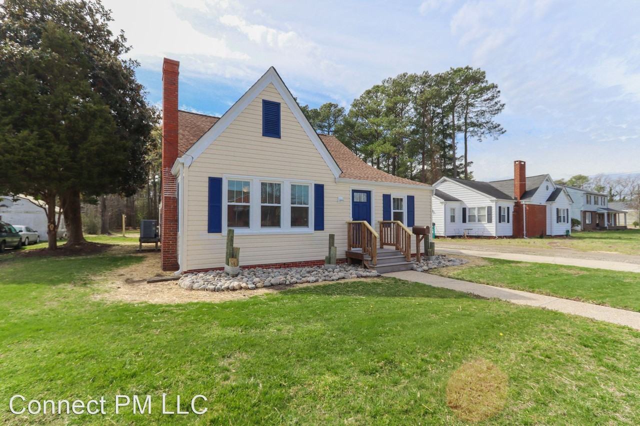 1036 Poquoson Ave - Photo 3 of 42
