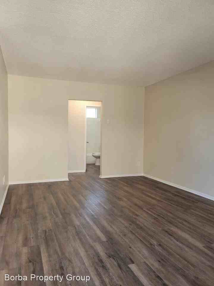 824 S. Myrtle Ave. - Photo 2 of 6