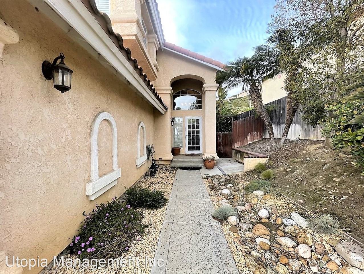 9786 Avenida Ricardo - Photo 2 of 17