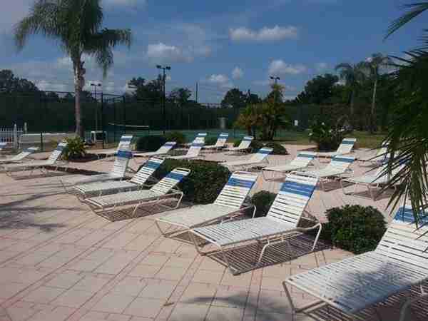 Island Club West - Photo 3 of 10