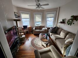 featured image of 140 Brooks St #1