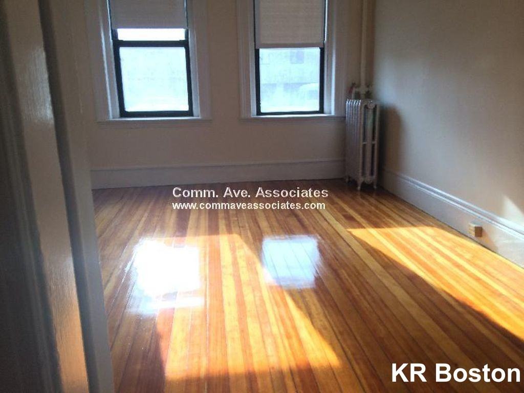 Brighton Ave #B - Photo 2 of 15