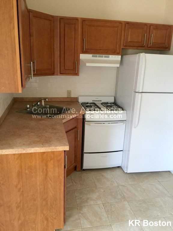 Brighton Ave #B - Photo 3 of 15