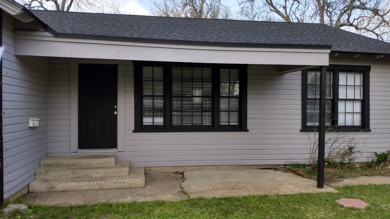 5448 Gulf Ave - Photo 3 of 24