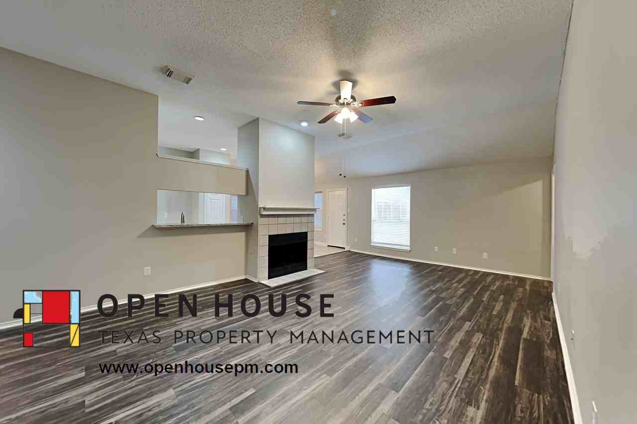 810 Fairlawn St - Photo 3 of 20