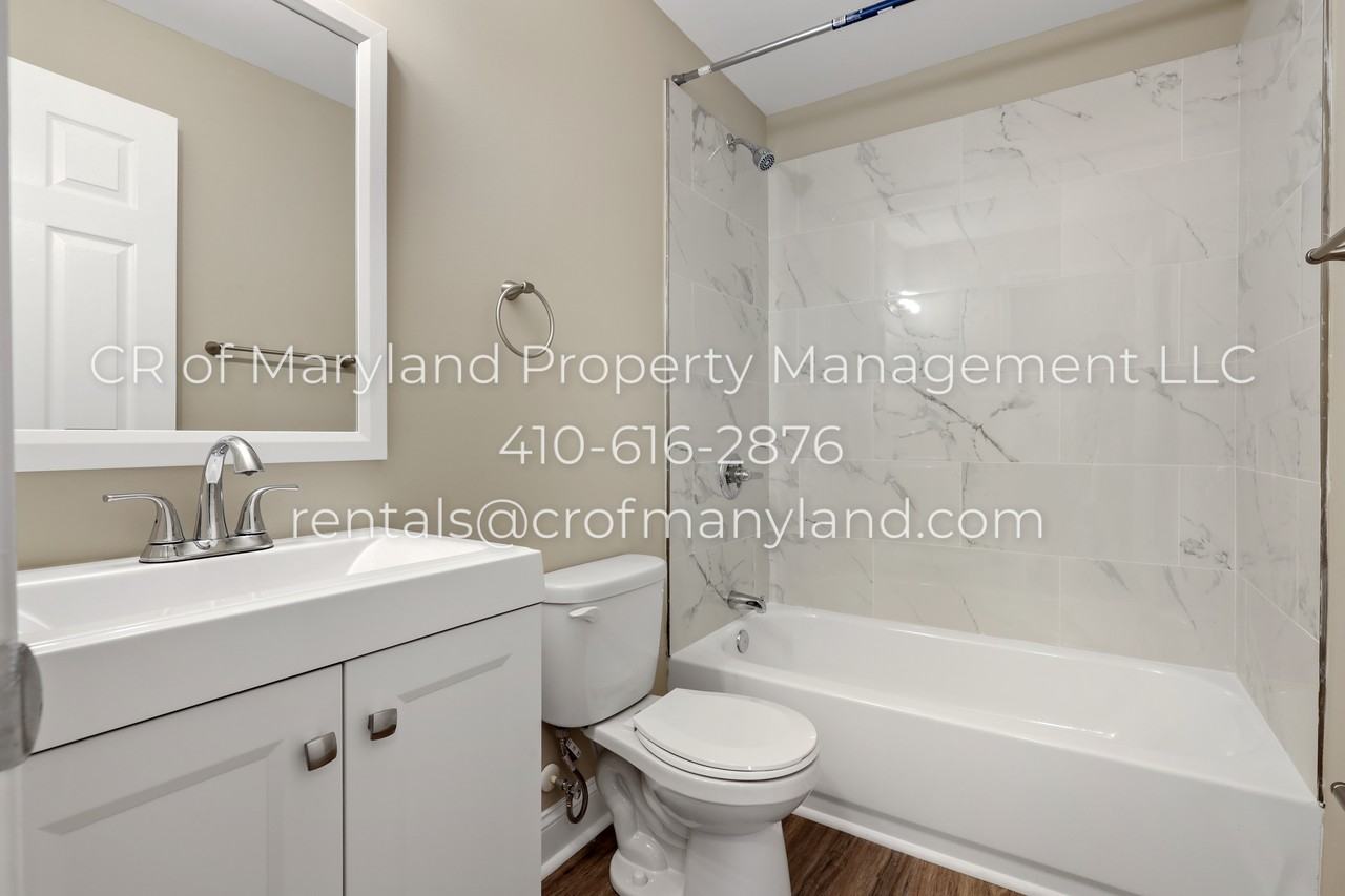 1138 Homestead St - Photo 2 of 17
