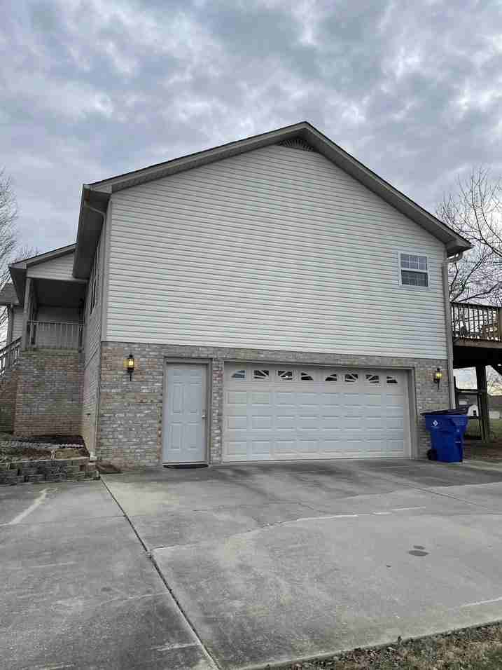 3901 High Meadow Dr - Photo 2 of 22