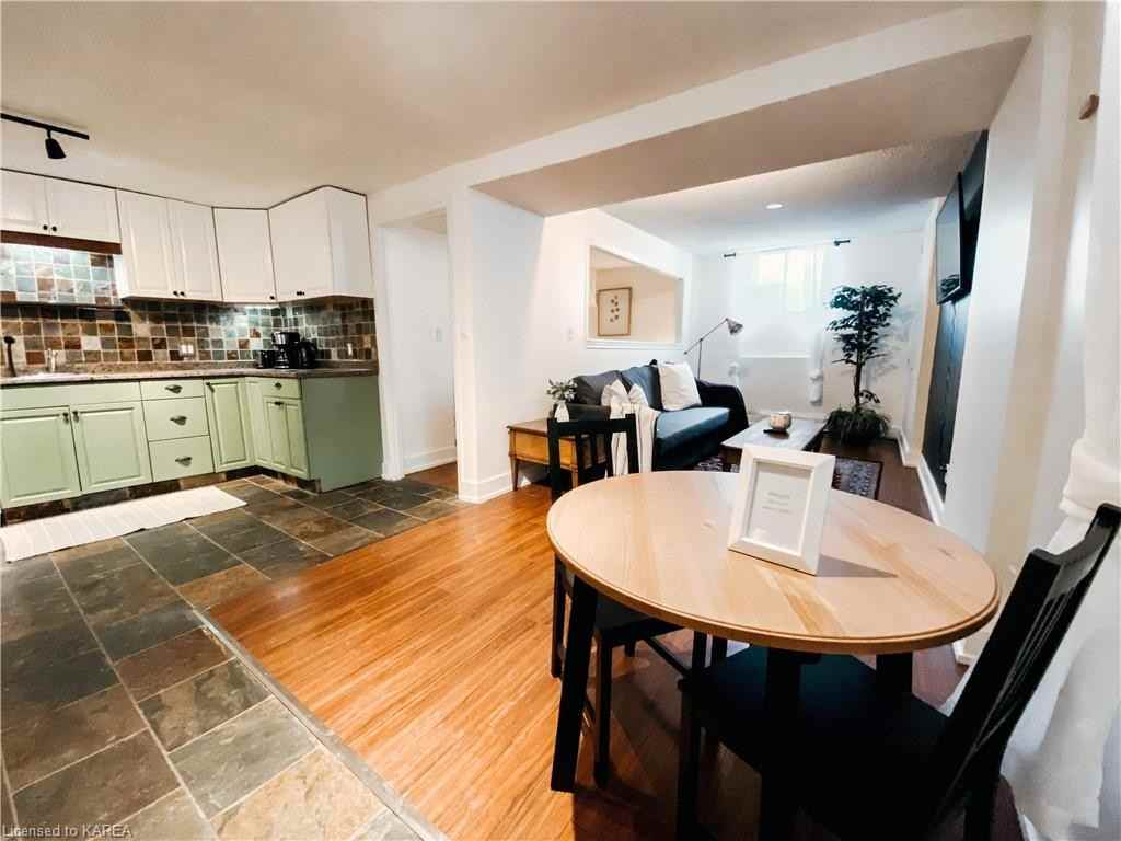7 Rideau Street #C - Photo 2 of 10