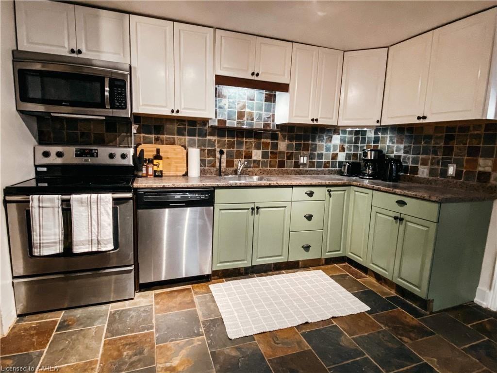 7 Rideau Street #C - Photo 3 of 10