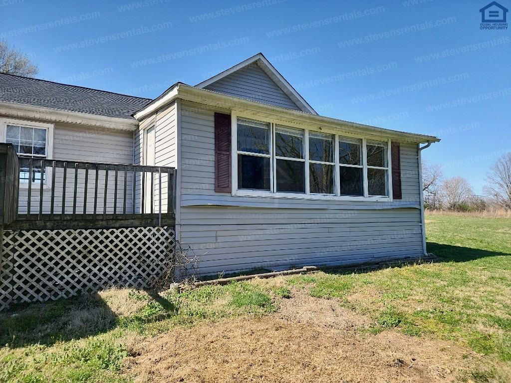 9842 Highway 127 N - Photo 3 of 22