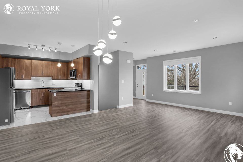 307 Fanshawe Park Rd E