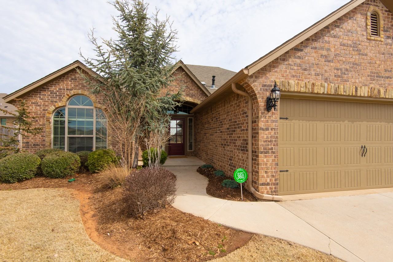 2124 Newbrook Dr #1 - Photo 3 of 34