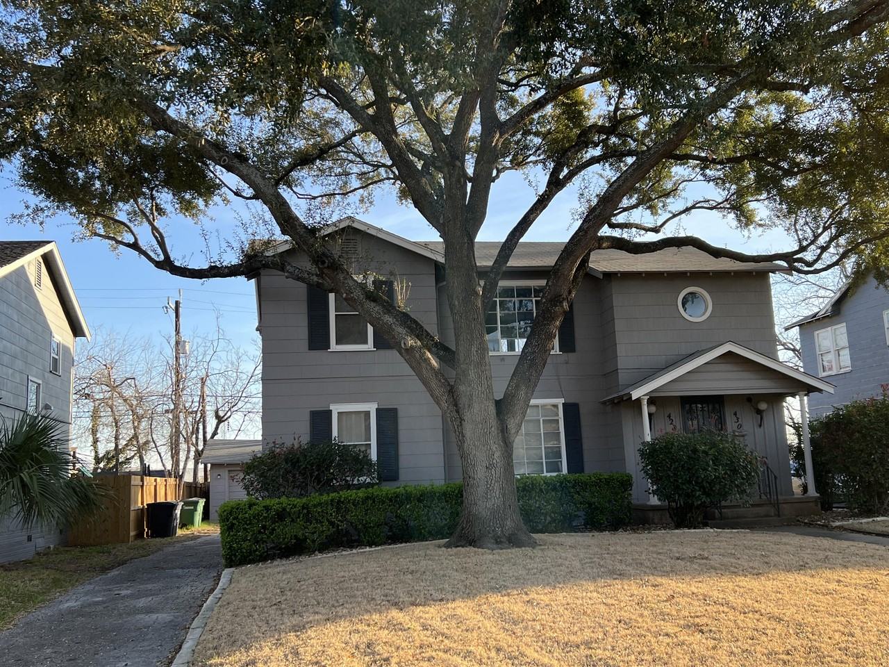 430 Bryn Mawr Dr #1 - Photo 2 of 25