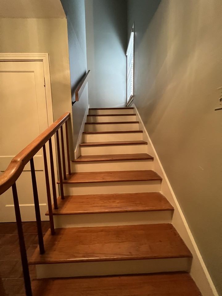 430 Bryn Mawr Dr #1 - Photo 6 of 25