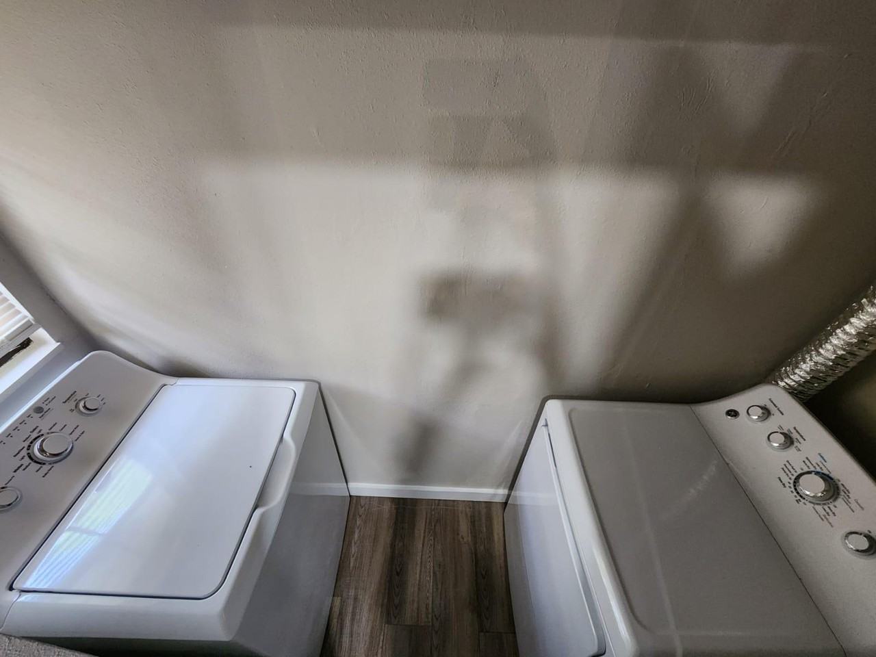 Ne 11th Pl - Photo 7 of 11