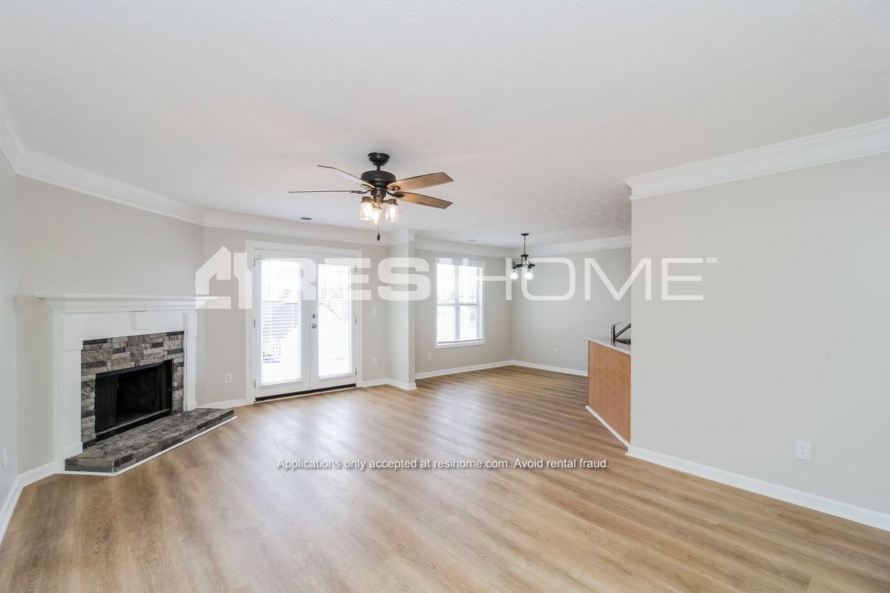 17 Randall Dr - Photo 3 of 18