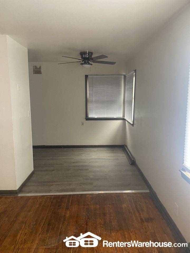 9229 W Sheridan Ave - Photo 3 of 8