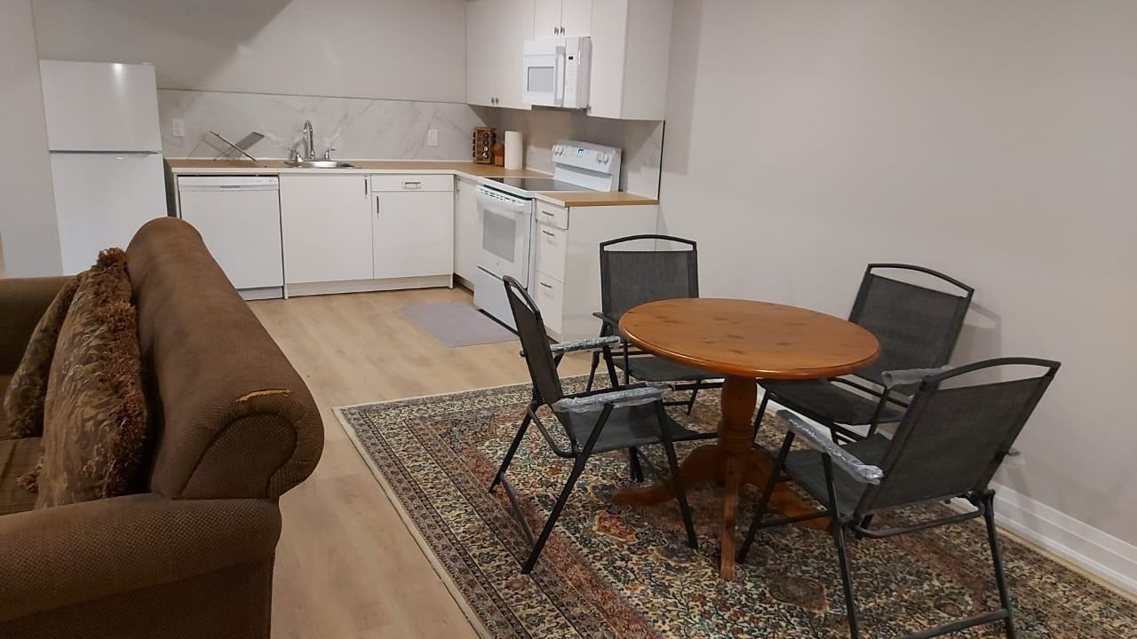 1074 Vansickle Road North - Photo 2 of 7