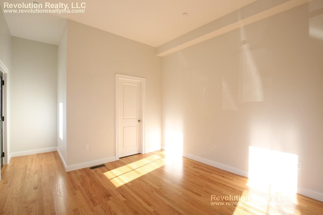 19 Lincoln Ave - Photo 6 of 16