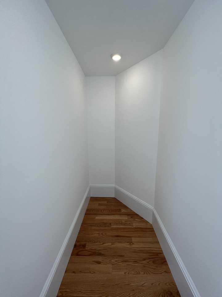 3 Mossland St #3 - Photo 7 of 17