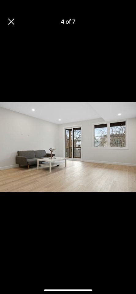 908 Woodroffe Ave - Photo 3 of 6