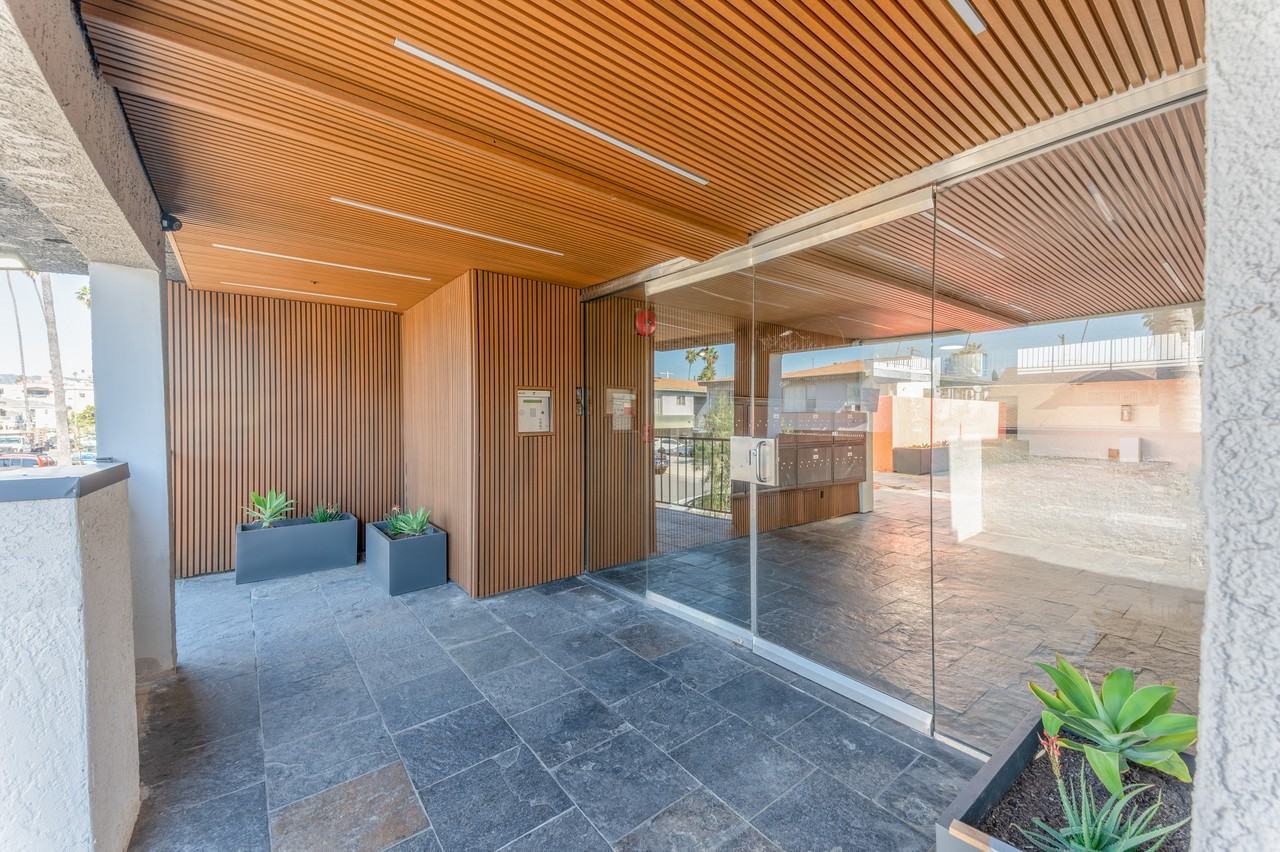 The Monarch - Photo 2 of 4