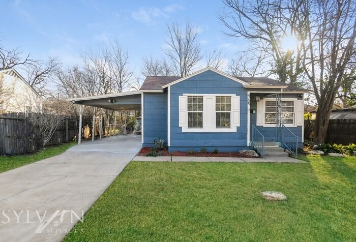 4705 Dilworth Ct - Photo 2 of 15