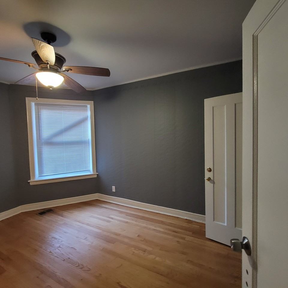 8226 S Marshfield Ave #3 - Photo 7 of 9