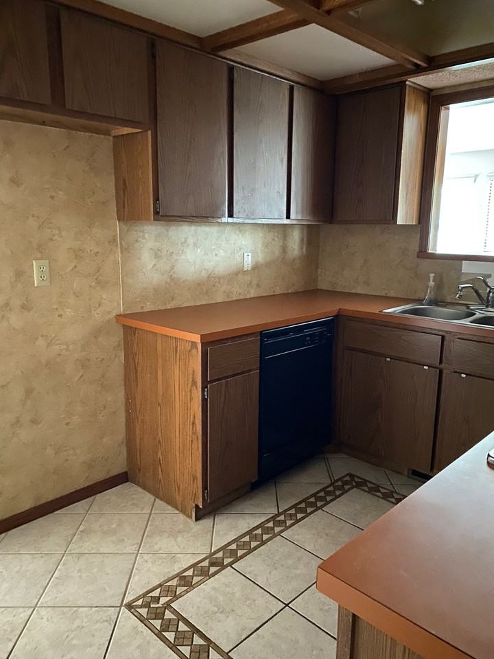 6448 W Hefner Rd #1 - Photo 5 of 48