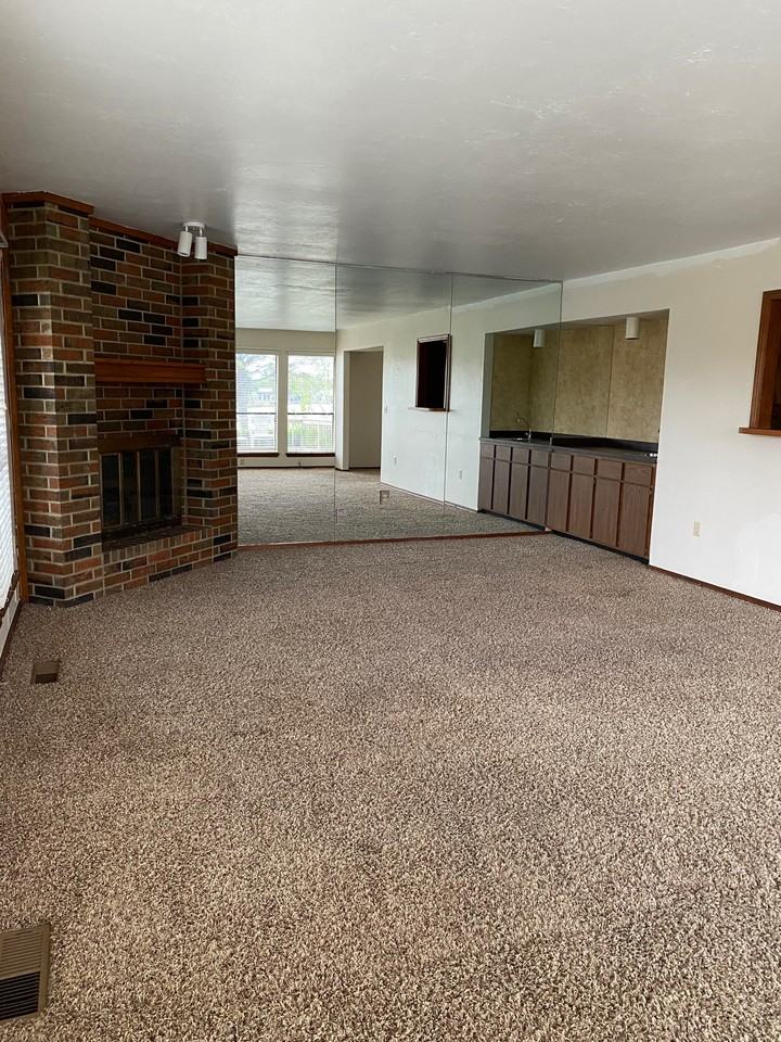 6448 W Hefner Rd #1 - Photo 6 of 48