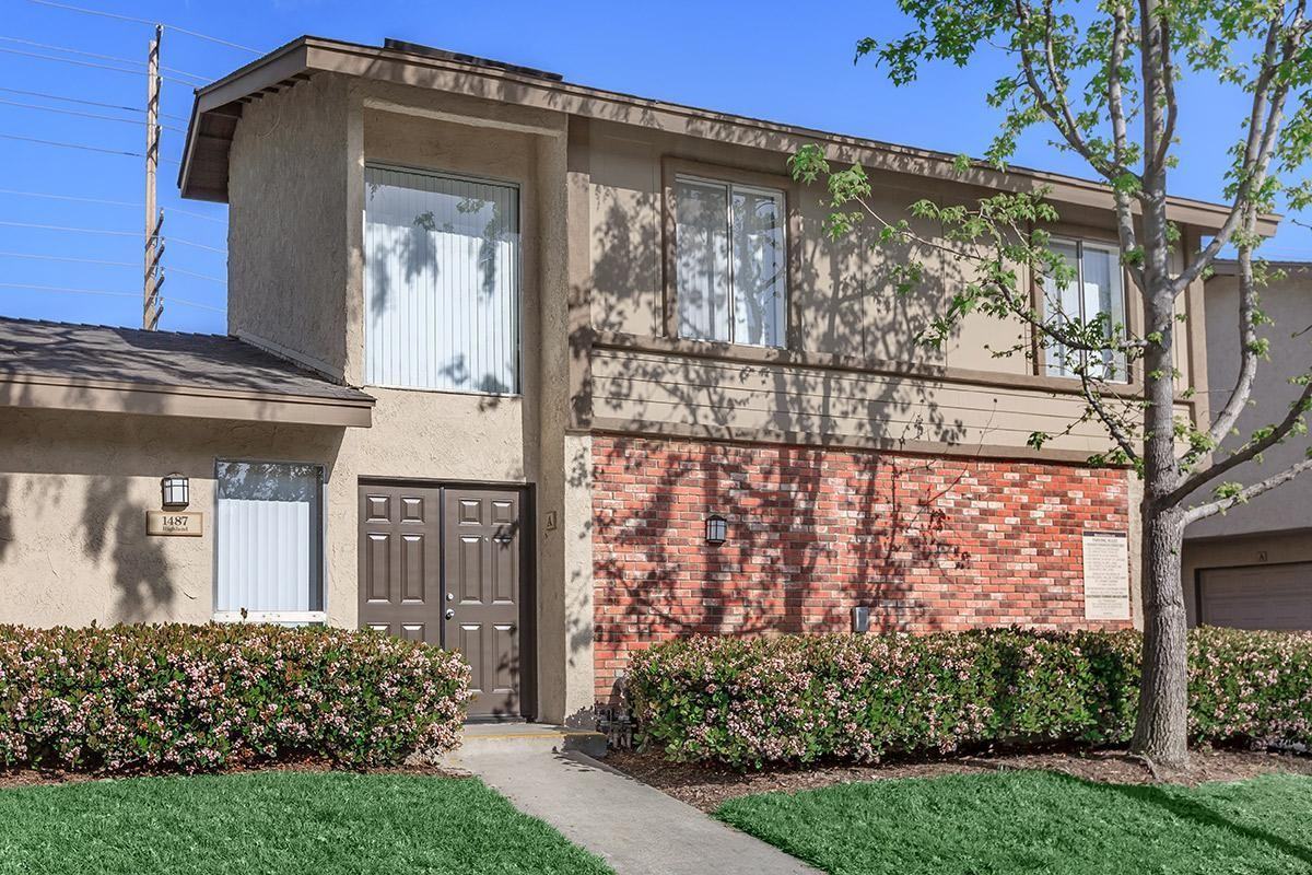 1918 E Vanowen Ave - Photo 5 of 6