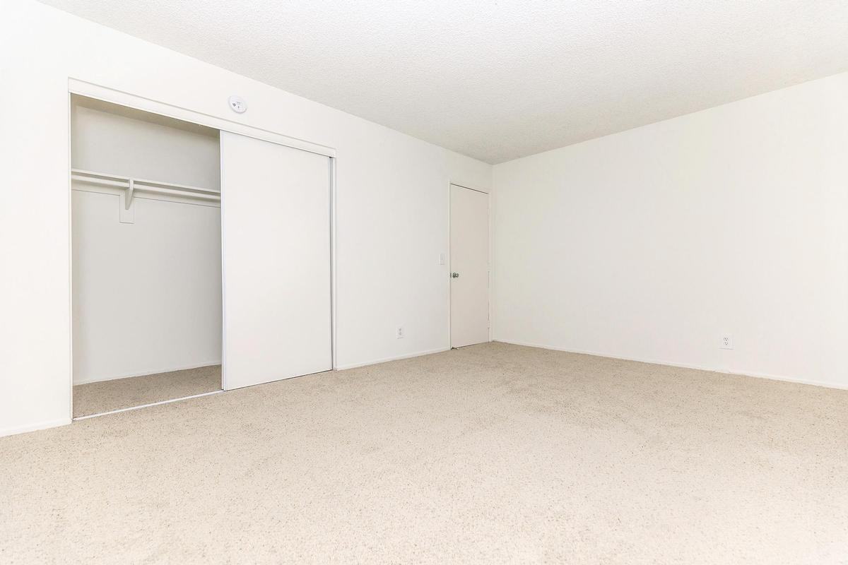 8300 Chapman Ave - Photo 5 of 45