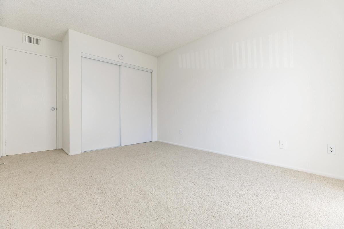 8300 Chapman Ave - Photo 5 of 10