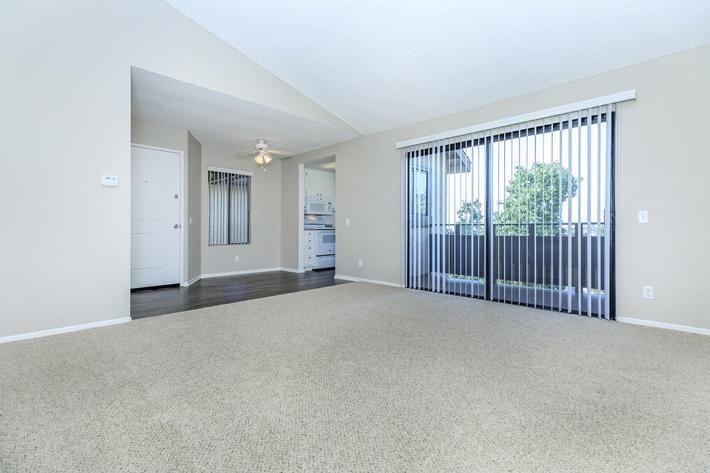 21641 Canada Rd - Photo 2 of 12