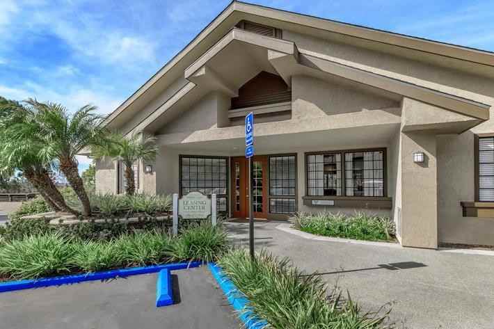 21641 Canada Rd - Photo 7 of 50