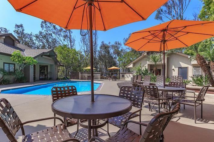 21641 Canada Rd - Photo 5 of 50