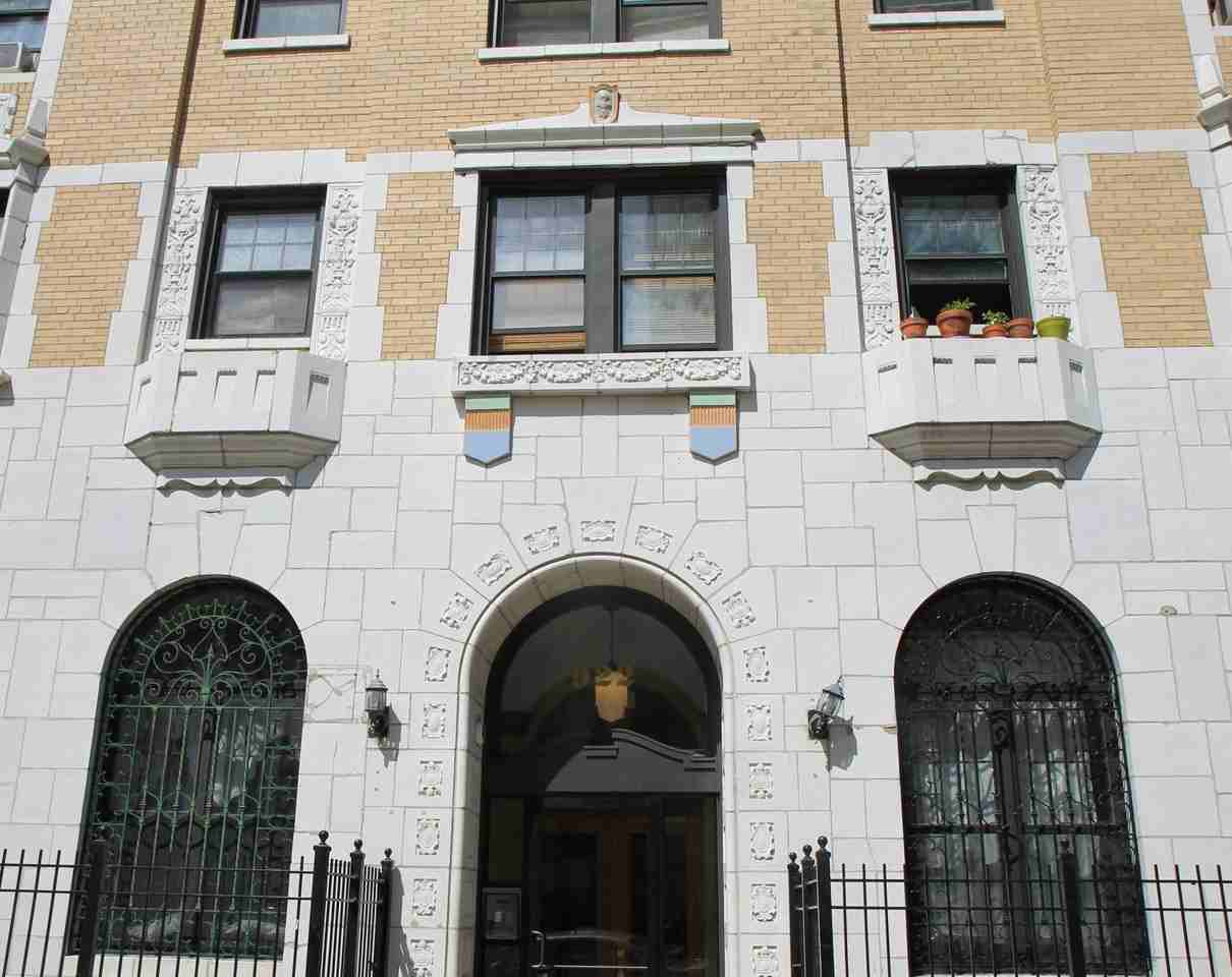 922 W. Eastwood500 #500 - Photo 2 of 2