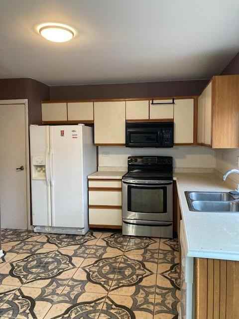 5551 Delmonte Dr - Photo 2 of 24