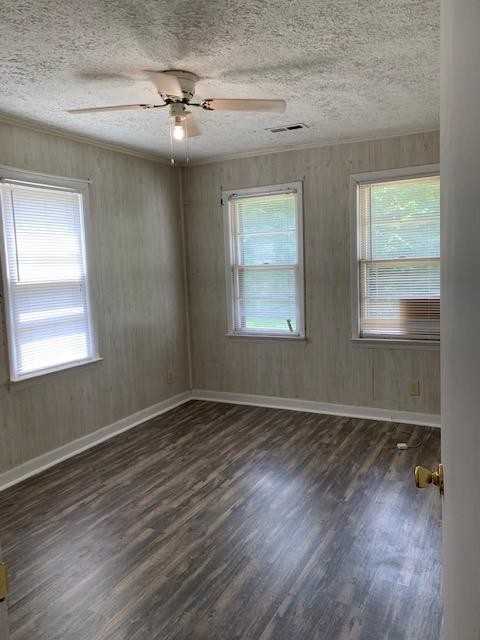 3527 Rose Ln Apt B - Photo 2 of 7