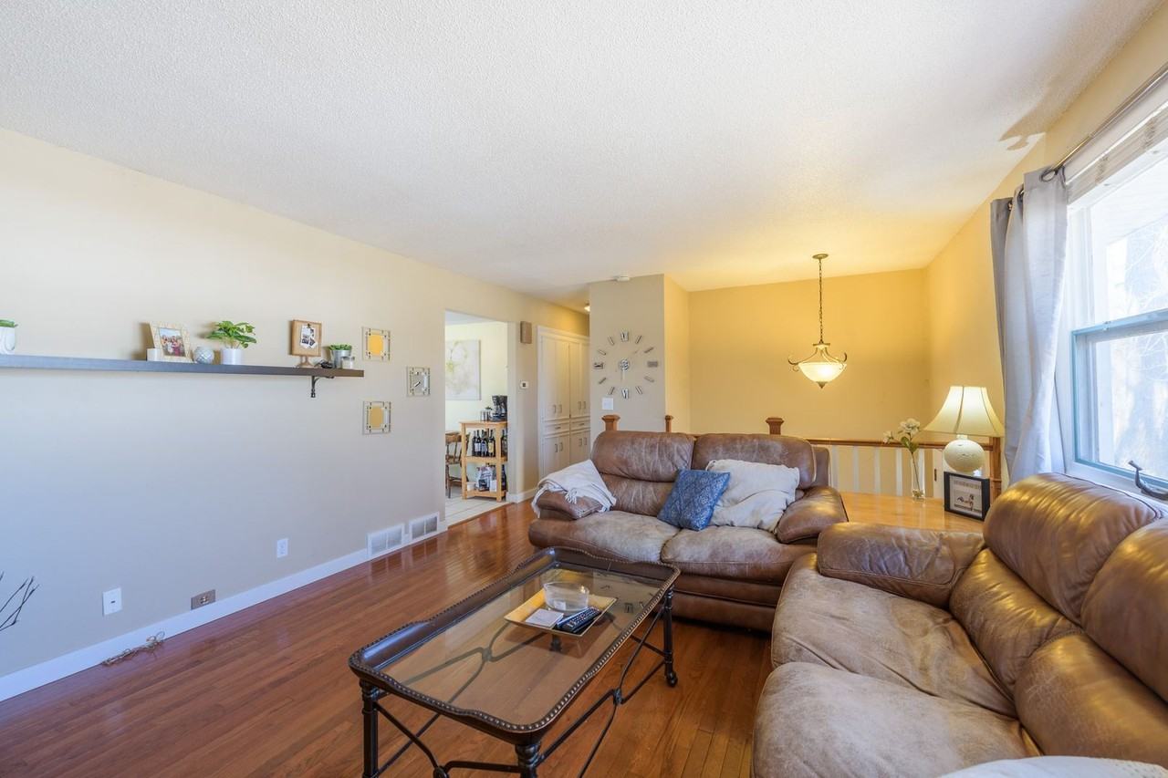 3252 Jersey Ave S - Photo 3 of 28