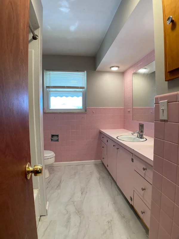 510 N Hawkins Ave - Photo 2 of 6