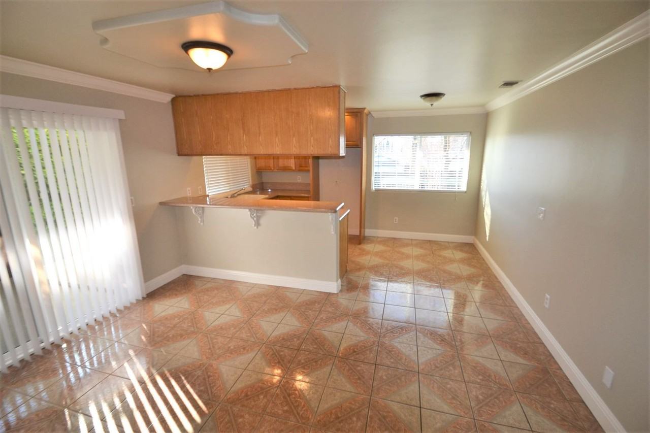 7009 Sutter Oak Ct - Photo 3 of 13