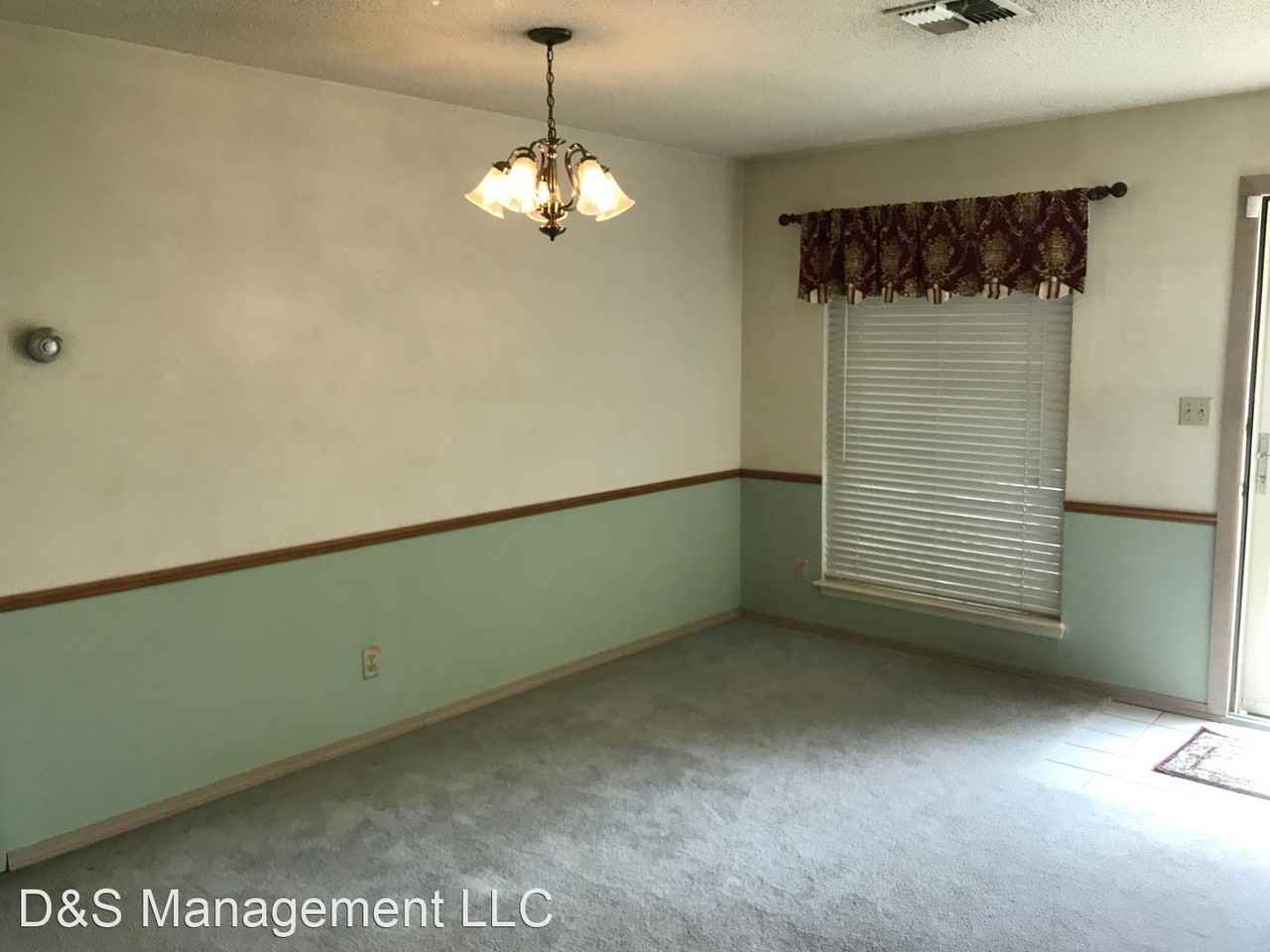 2832 Sw 81st St - Photo 3 of 12