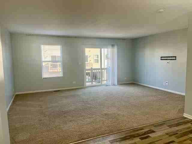 2412 Aurora Dr - Photo 3 of 21
