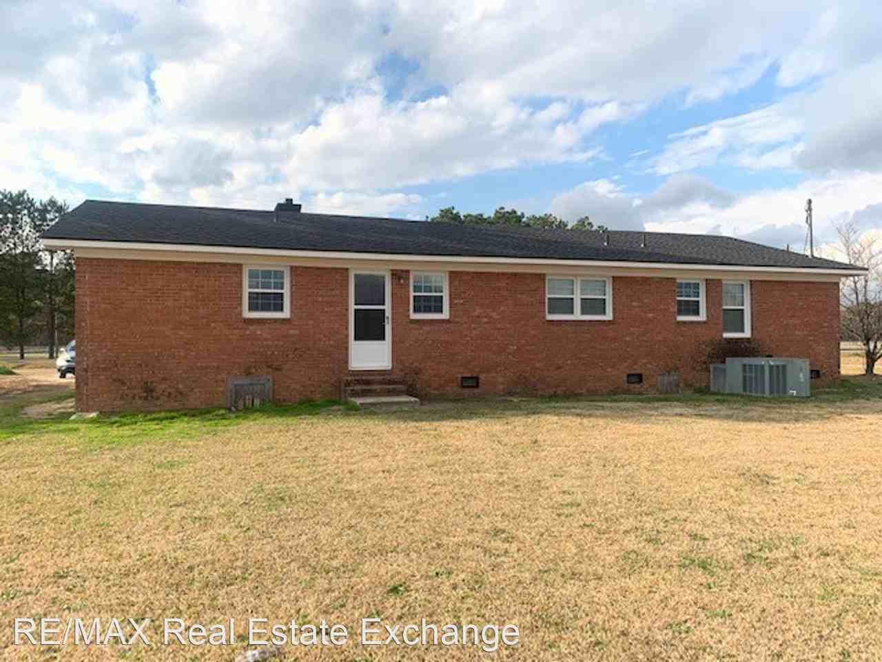 1098 Prospect Rd - Photo 2 of 11