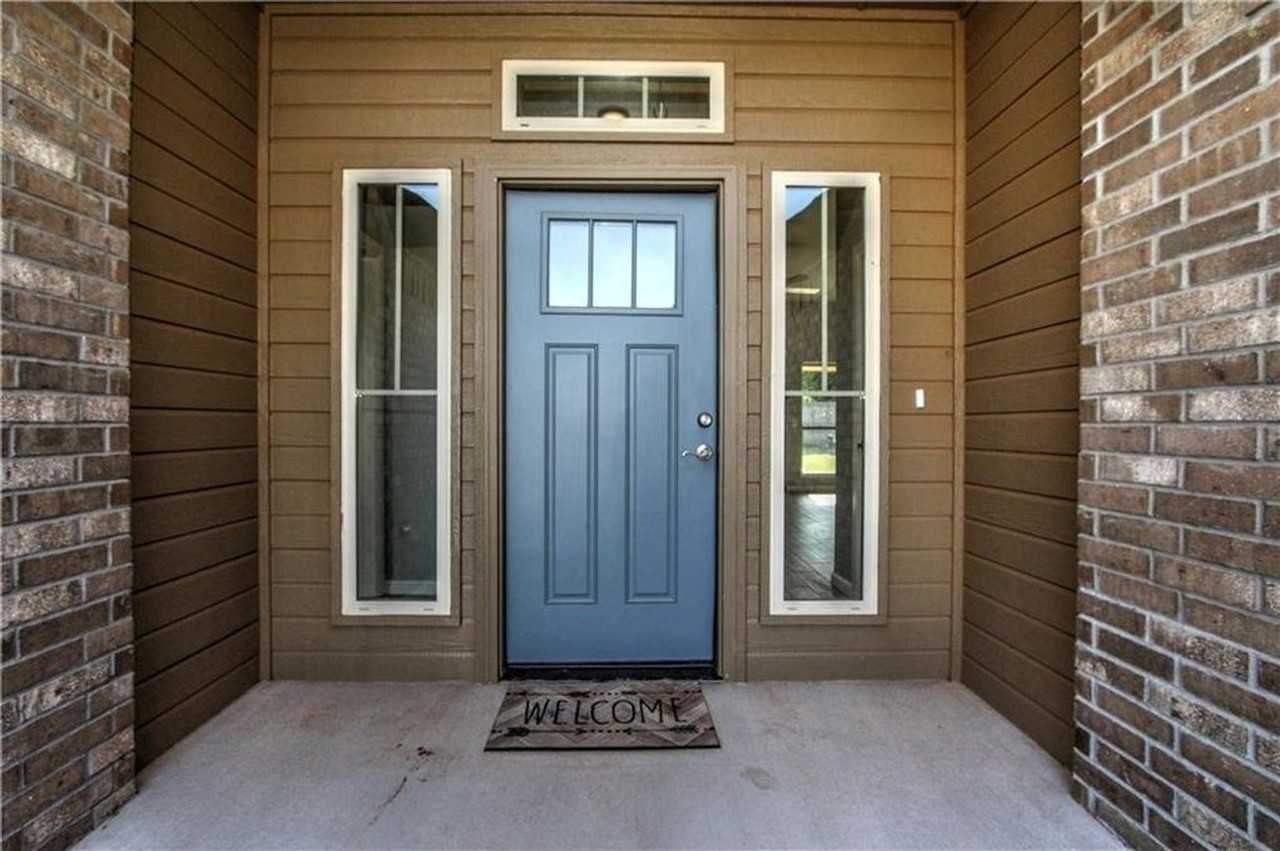 4005 Brougham Way - Photo 3 of 36