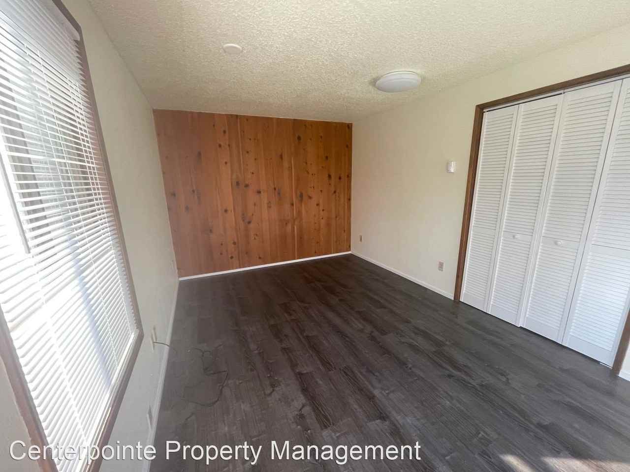 1782 Se Douglas Ave - Photo 2 of 8