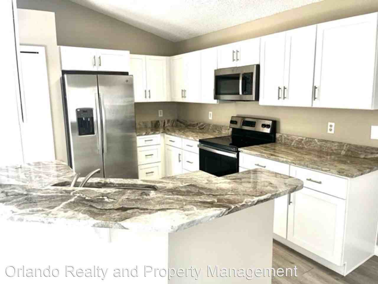 1851 Wimbledon St - Photo 3 of 13
